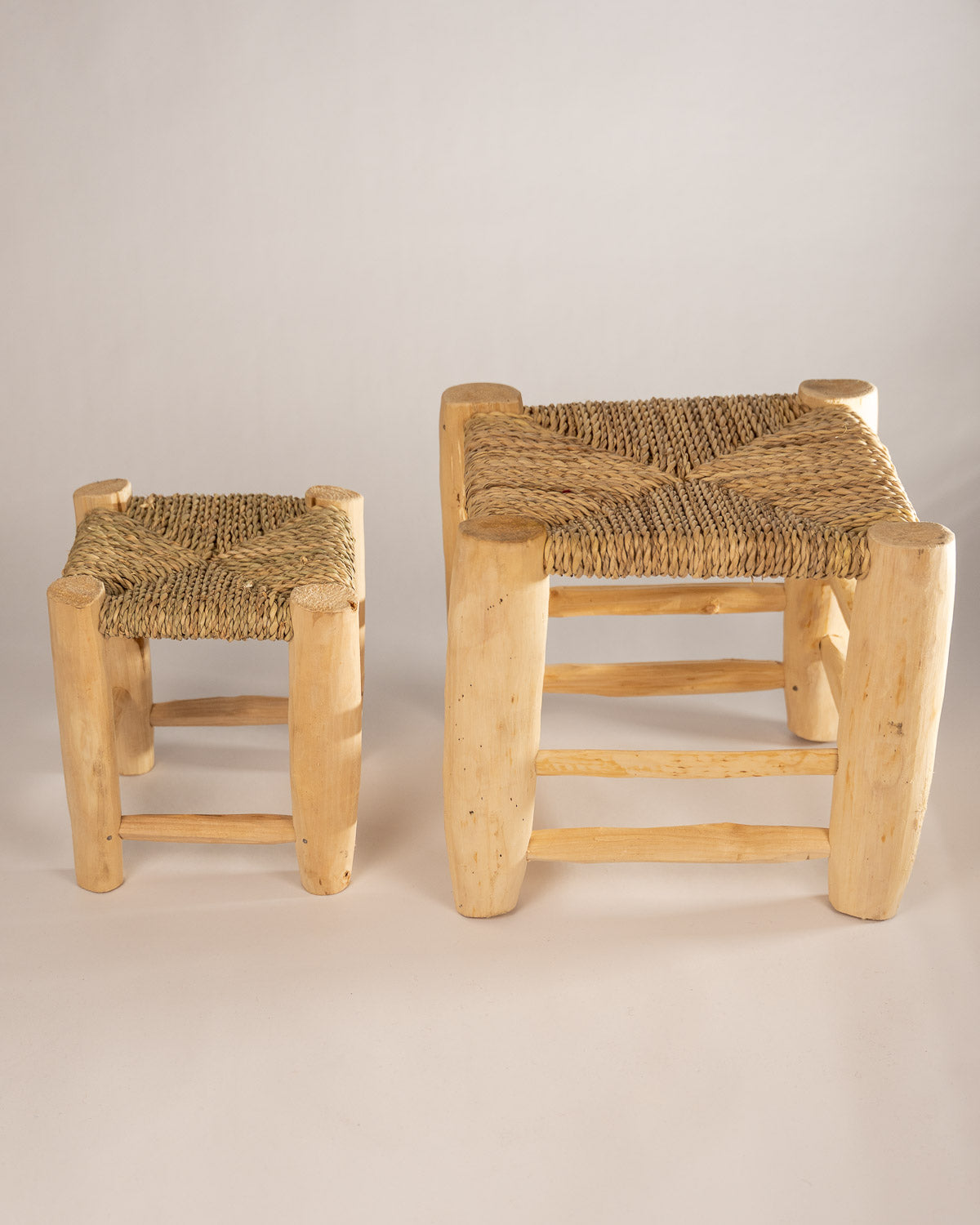 Moderner Hocker Holz niedrig bei MOGADOR kaufen