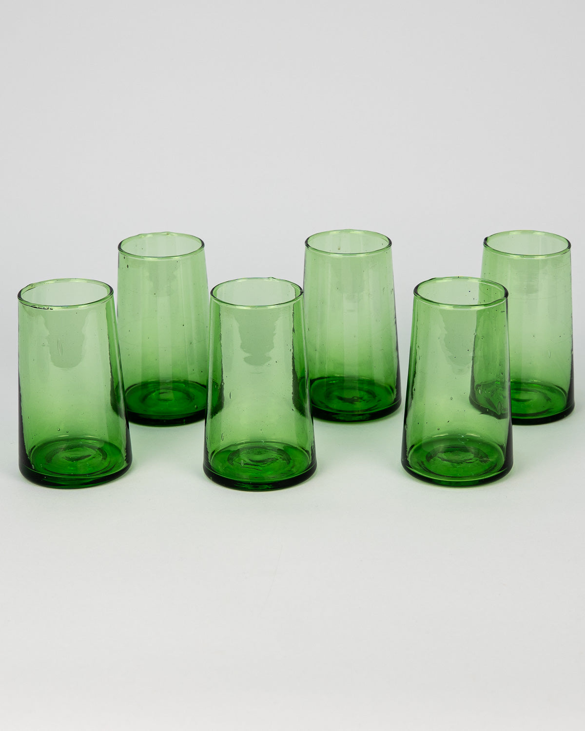 Beldi Trinkglas Klassiker Grün: handgemacht, hochwertig und aus recyceltem Glas mundgeblasen - bei MOGADOR kaufen