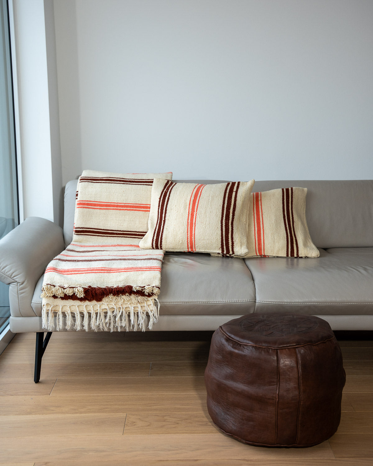 2 in 1 Kissen Decke - handgewebte echte Wolldecke für Boho Style Wohnzimmer