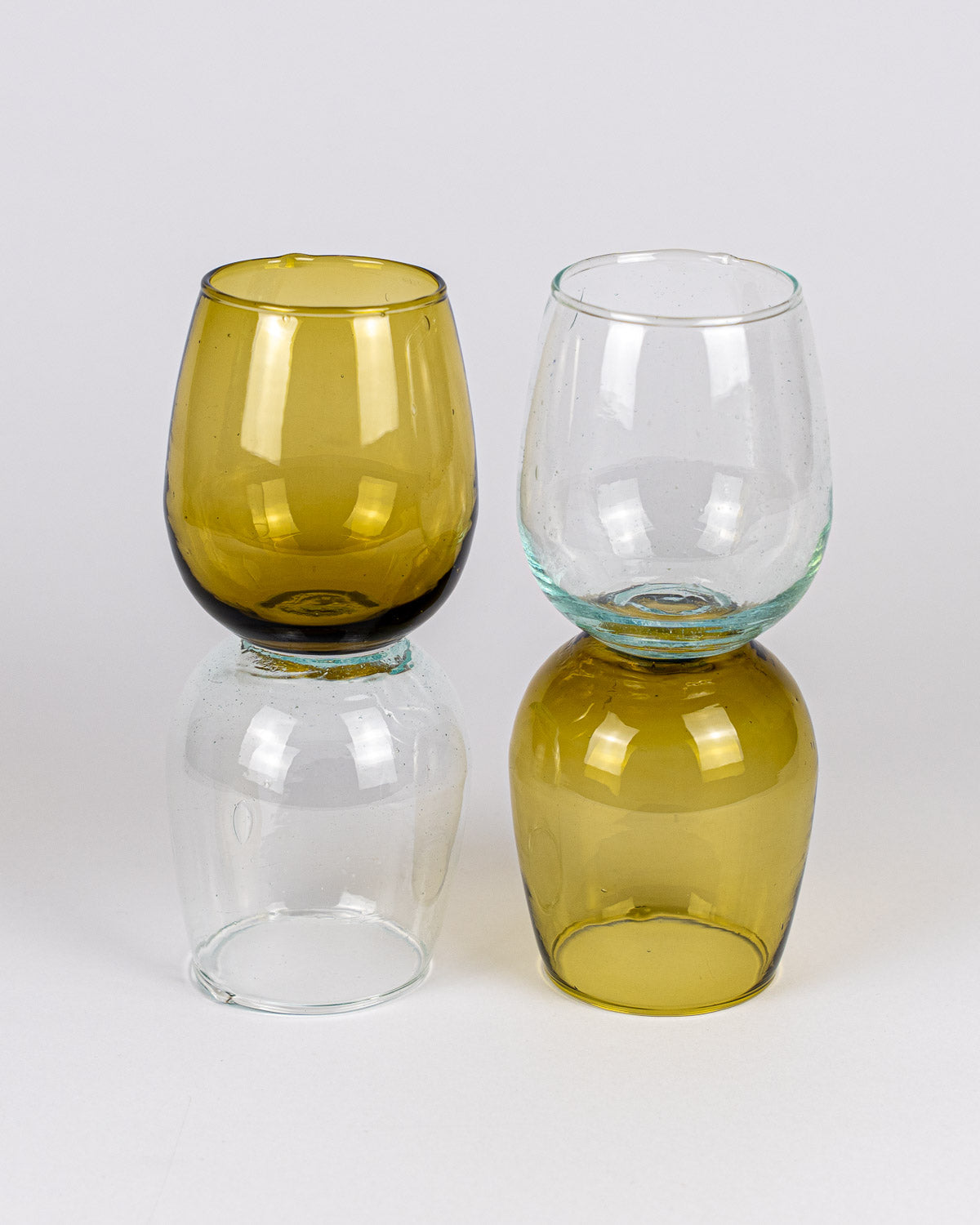 Designer Trink Glas - mundgeblasen, braun/transparent, handgemacht aus recyceltem Glas