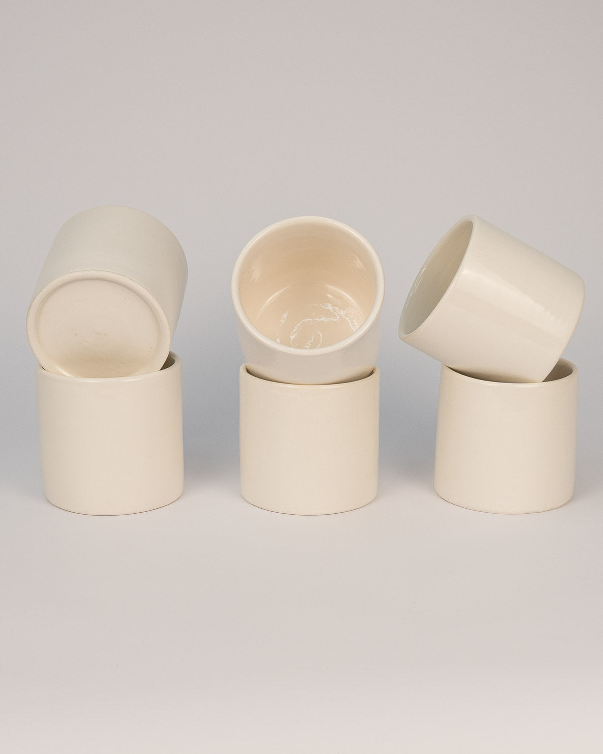 Handgemachter Kaffee Becher Keramik - Manufaktur Tasse matt weiß