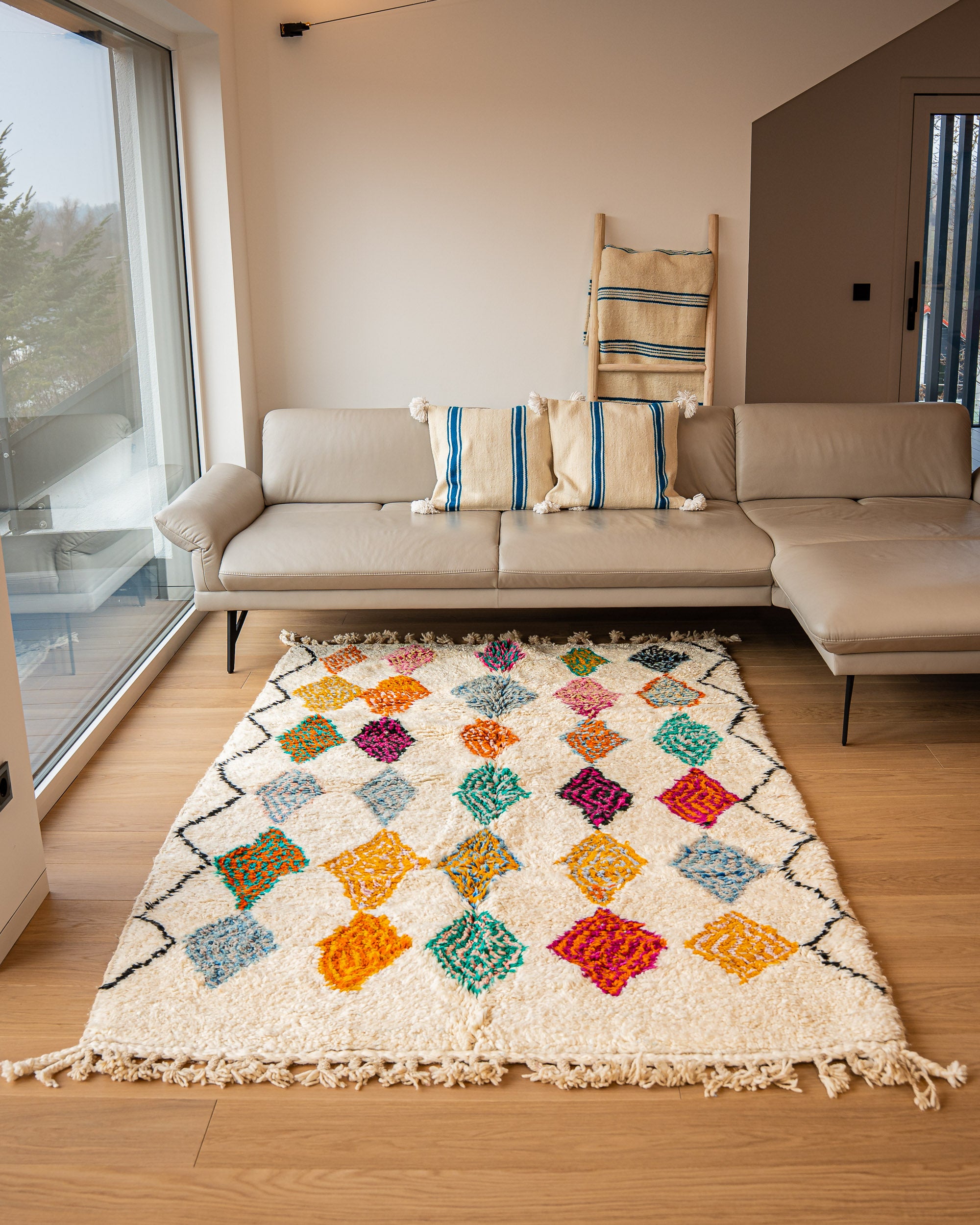 Boho Chic Teppich nachhaltig handgewebt aus Schurwolle