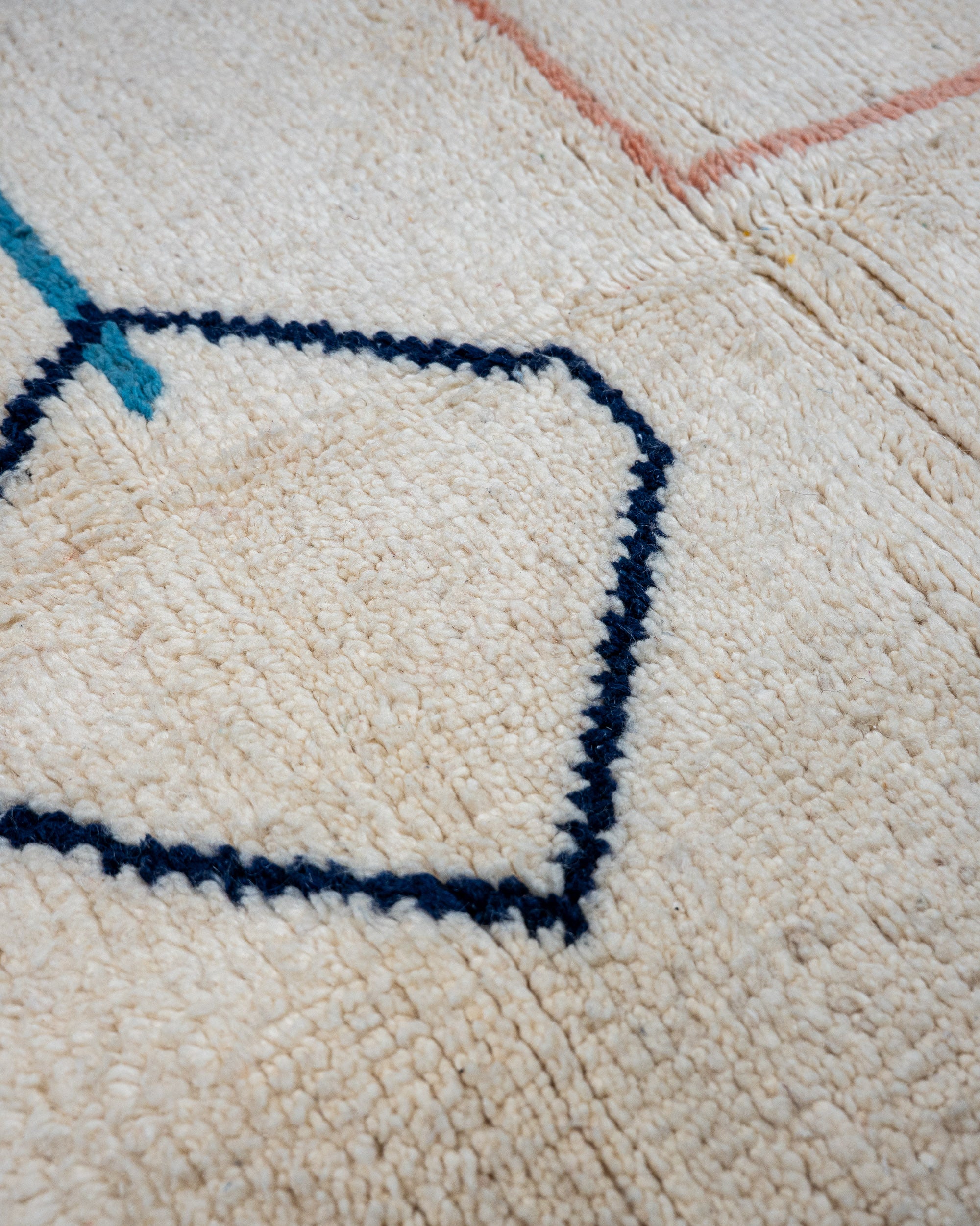 Teppich blau/rosa Akzente, Detailaufnahme Beni Ourain Carpet