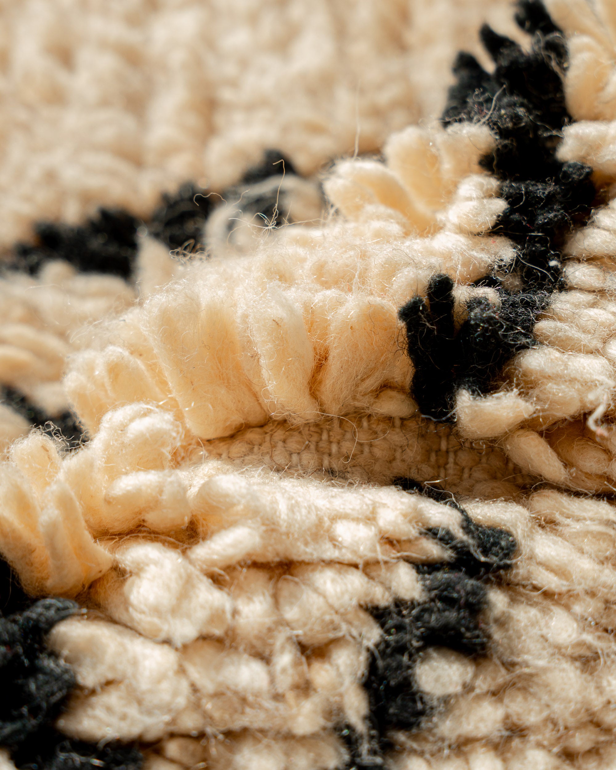 Teppich aus langen Wollfäden, günstig Woll Teppich online kaufen