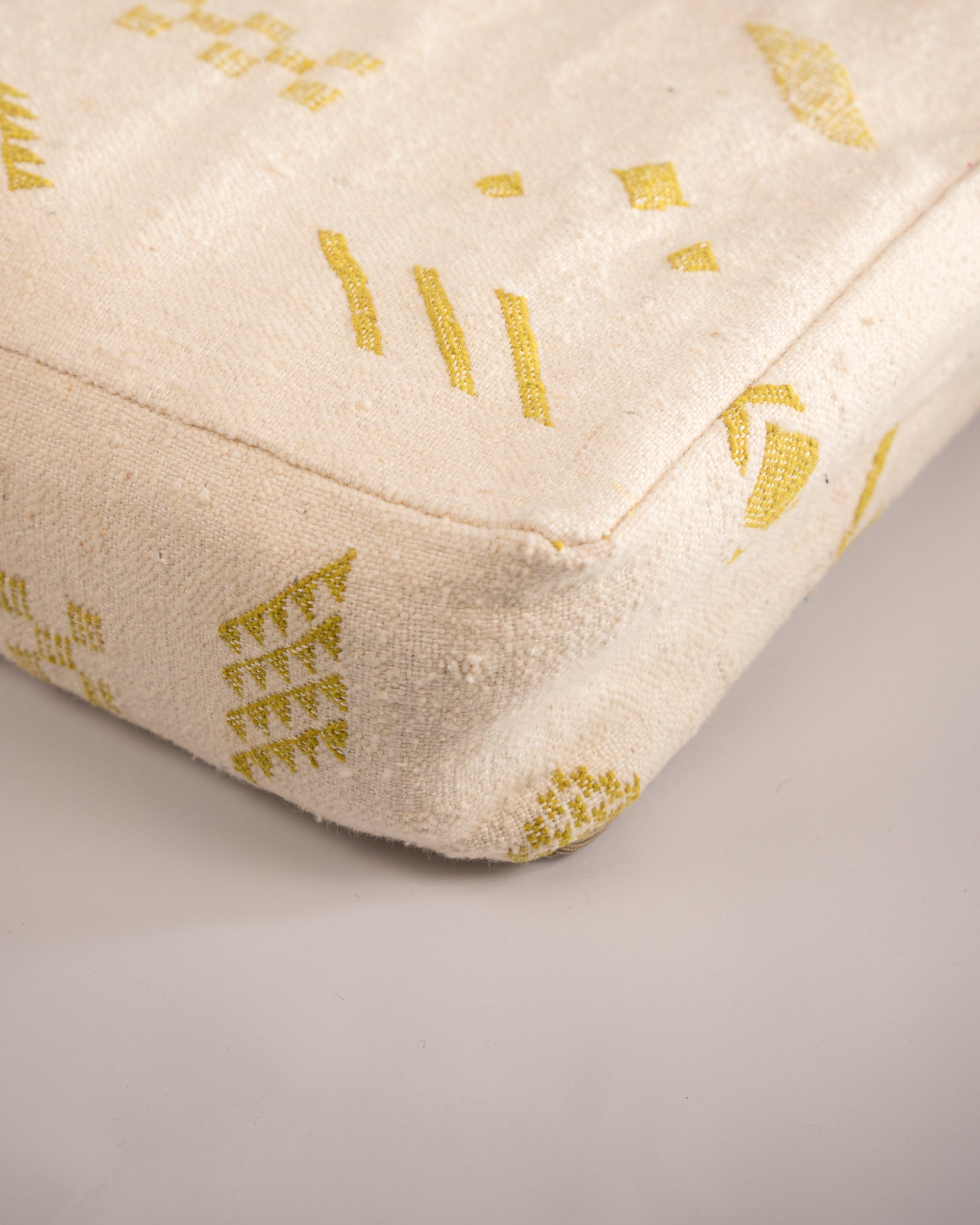 Boho-Pouf aus Wolle bei MOGADOR kaufen