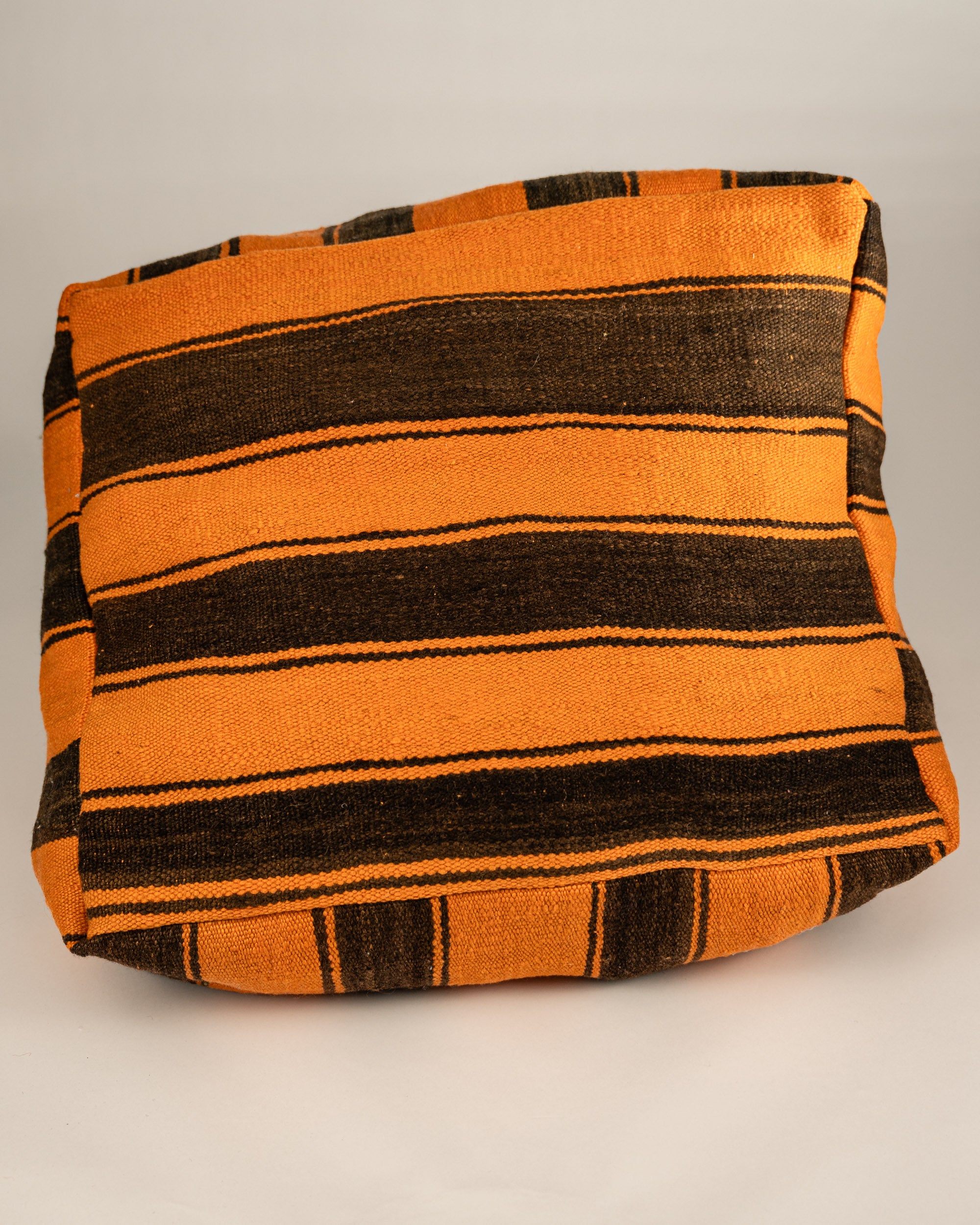 Quadratischer Poufs Orange Braun - Berber Bodenkissen aus Wolle
