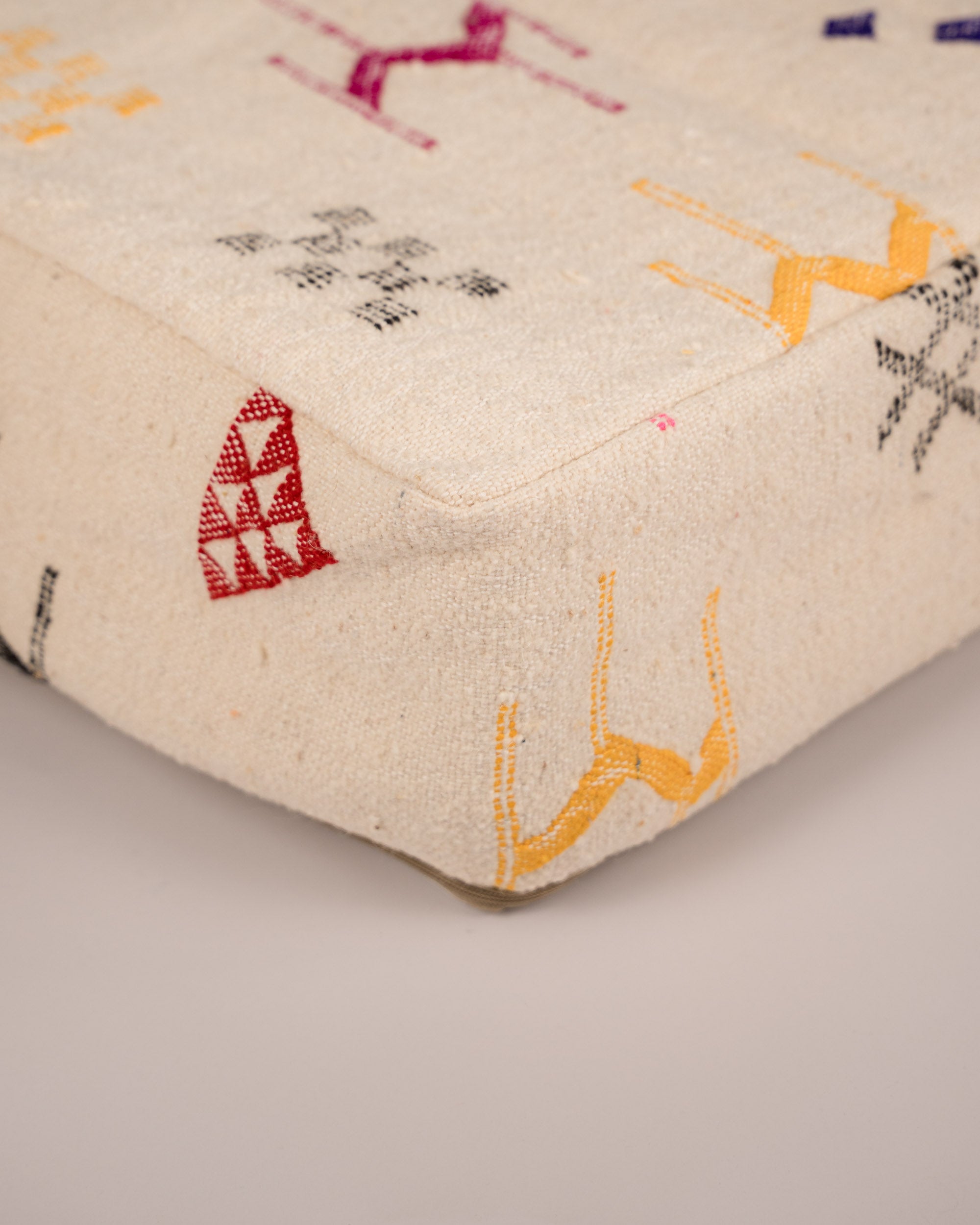 Boho-Pouf aus Wolle bei MOGADOR kaufen