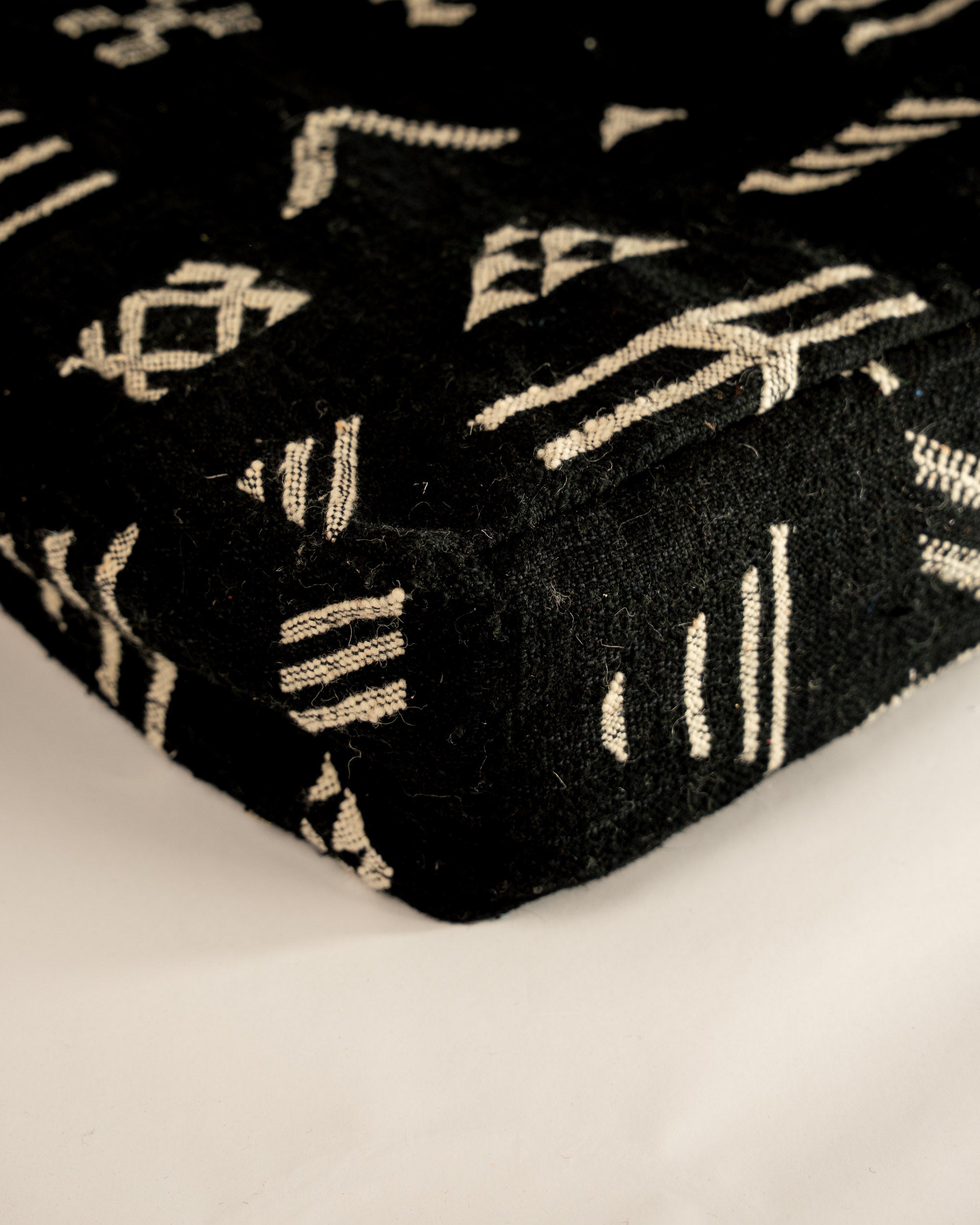Boho-Pouf aus Wolle bei MOGADOR kaufen