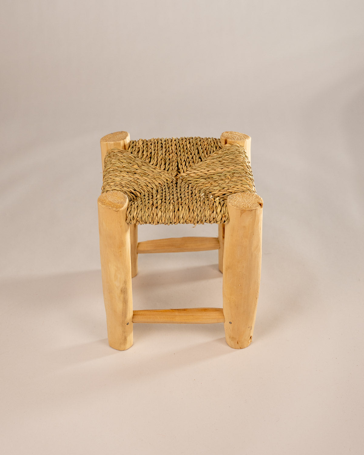 Moderner Hocker Holz niedrig bei MOGADOR kaufen