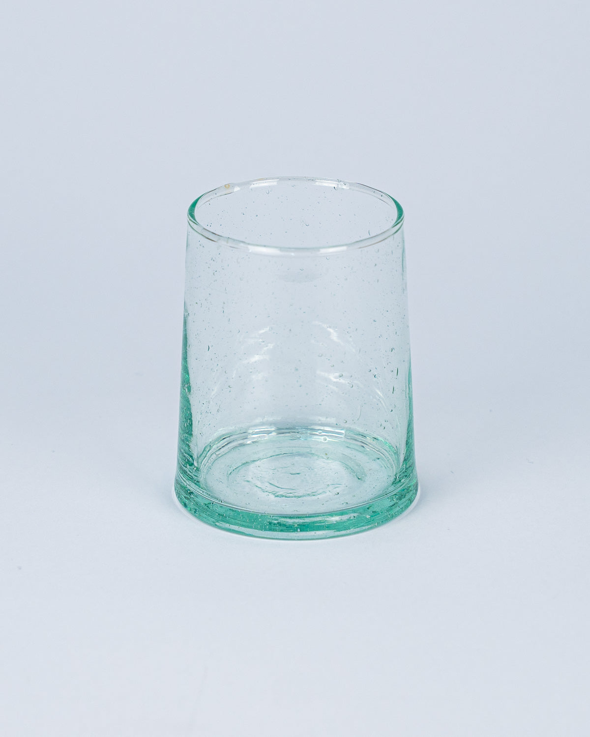 Beldi Trinkglas Klassiker: handgemacht, hochwertig und aus recyceltem Glas mundgeblasen - bei MOGADOR kaufen