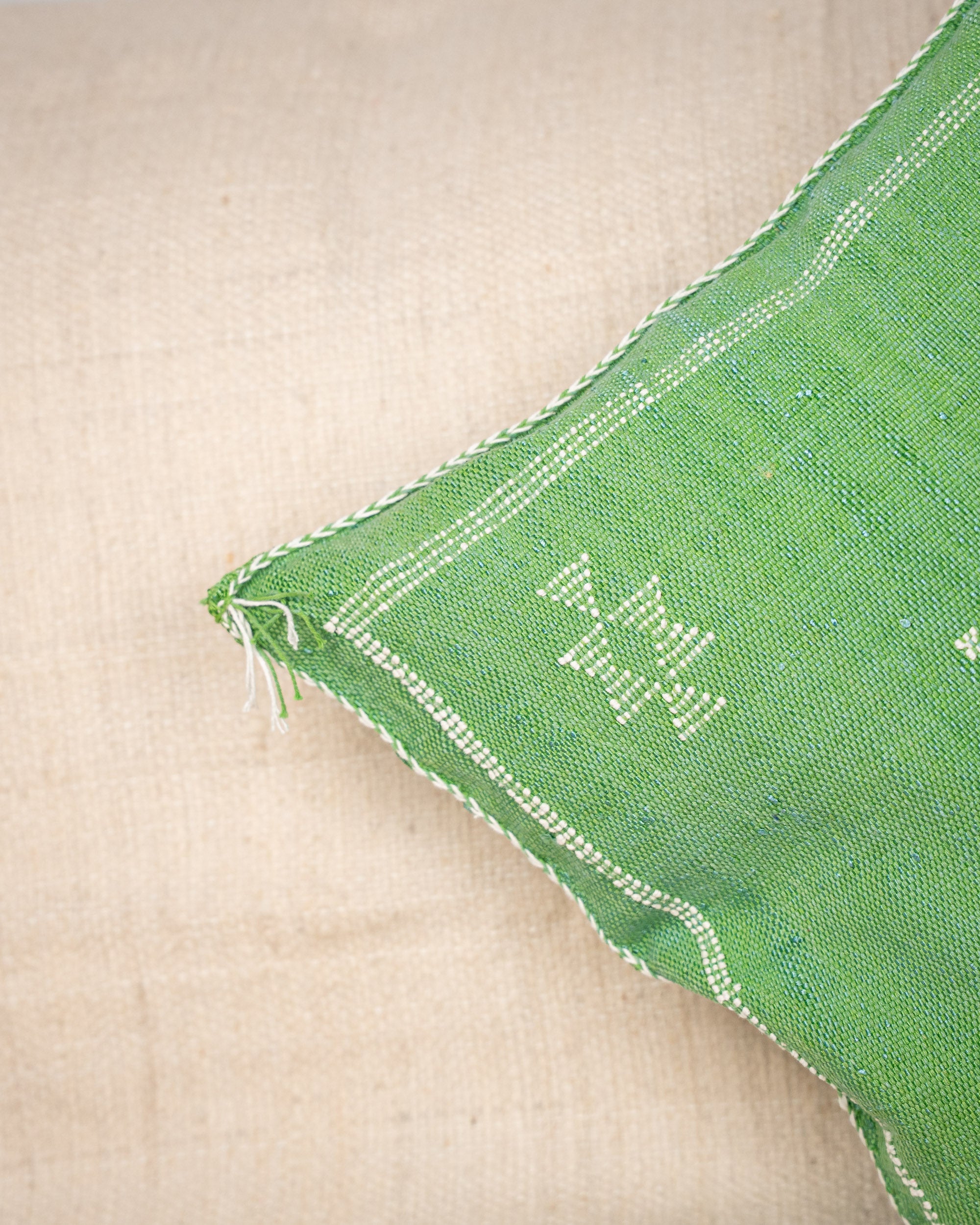 Schöne bunte Kelim Kissenhüllen boho Style - Berber Kaktus Seiden Kissen grün bei MOGADOR