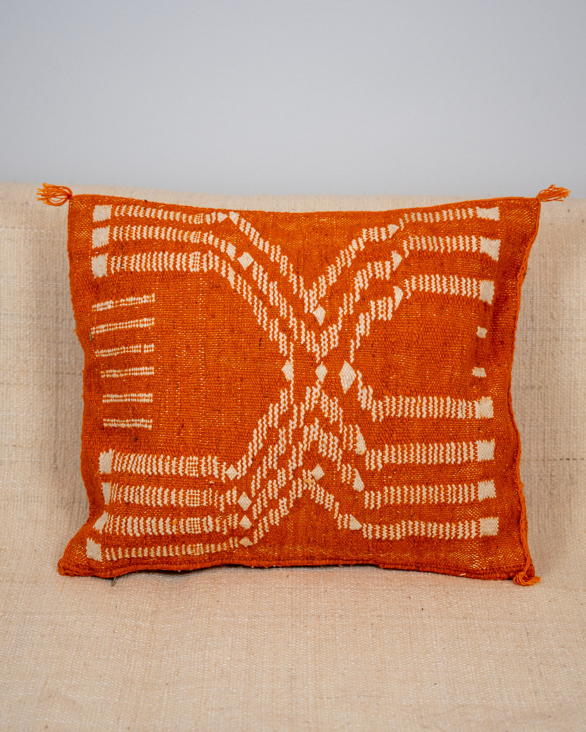 Handgewebte Sofakissen 50x50 orange - Berber Kelim Kissenhüllen für Couch bei MOGADOR kaufen