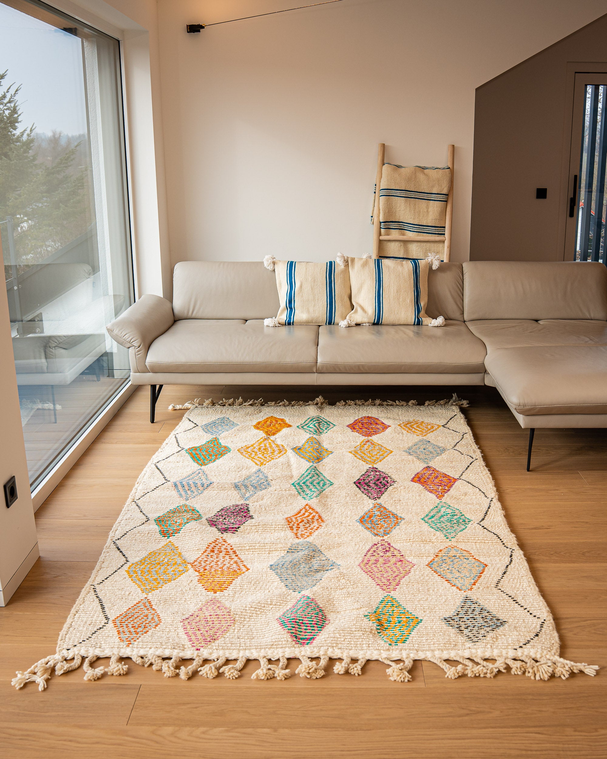 Teppich Chic aus Wolle, handgewebt in Marokko