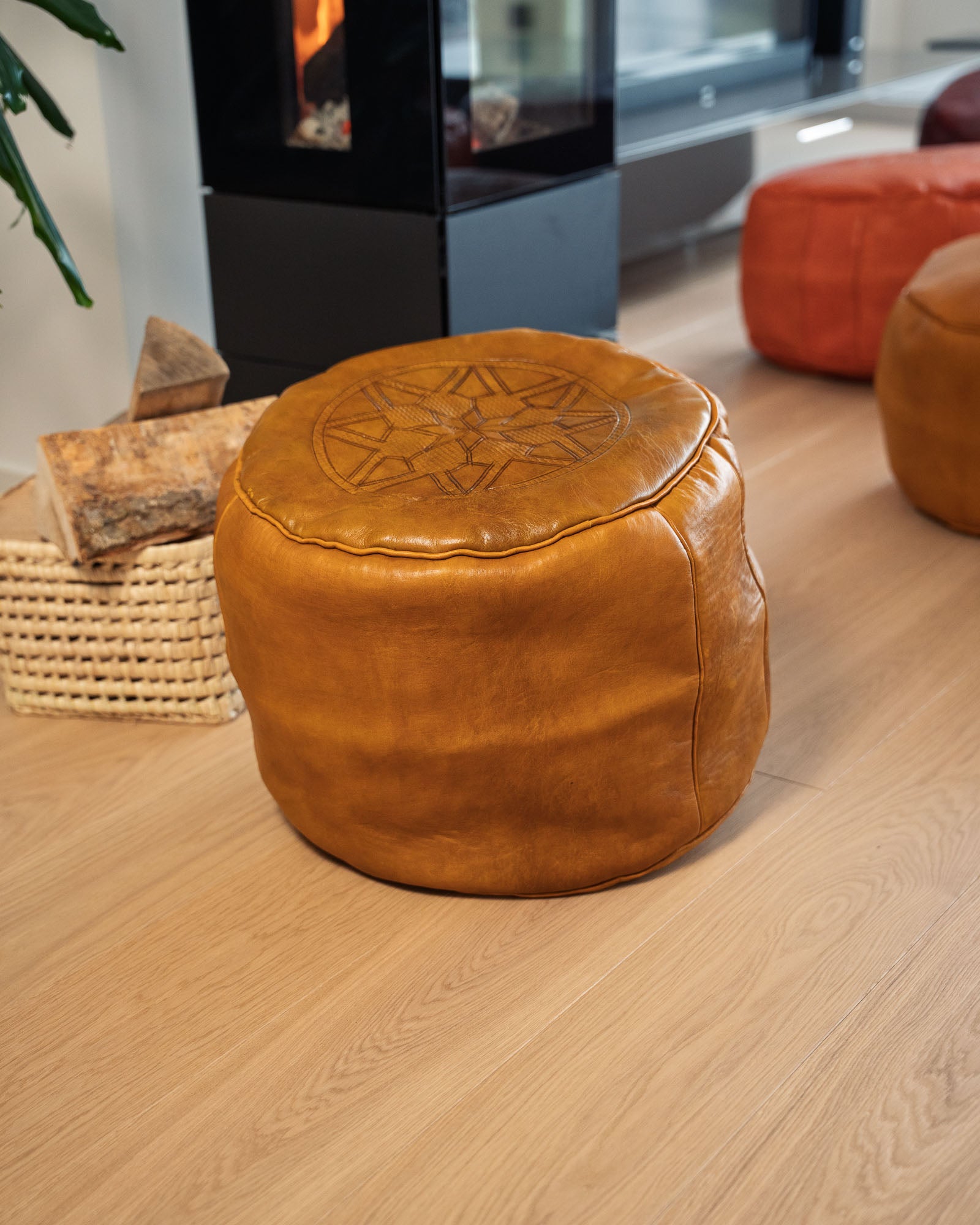 Boho-Pouf aus Leder in Braun bei MOGADOR online kaufen