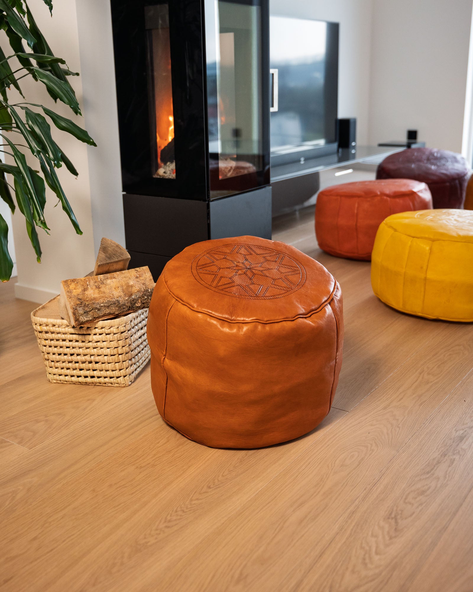 Poufs orange rund aus Leder
