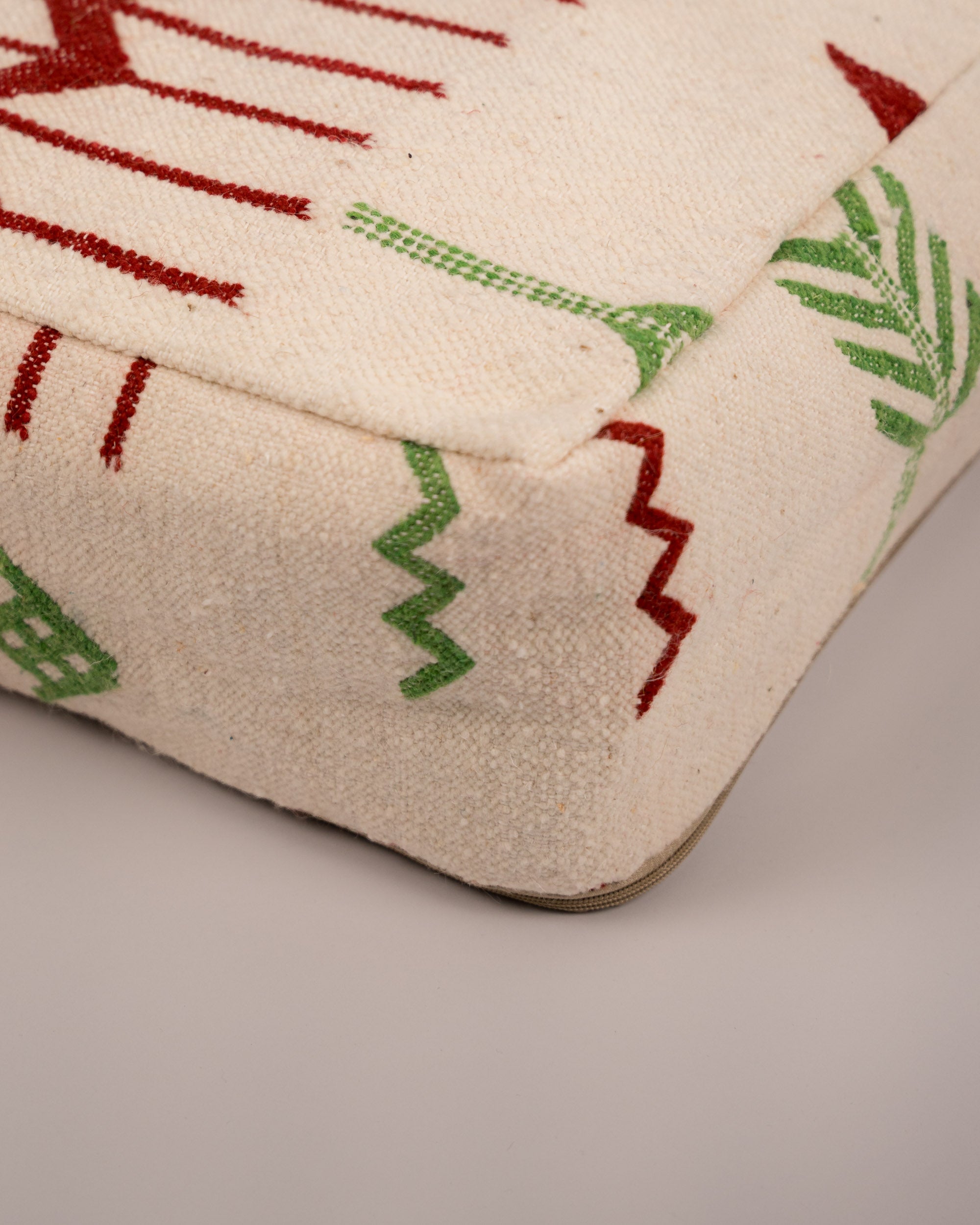 Boho-Pouf aus Wolle