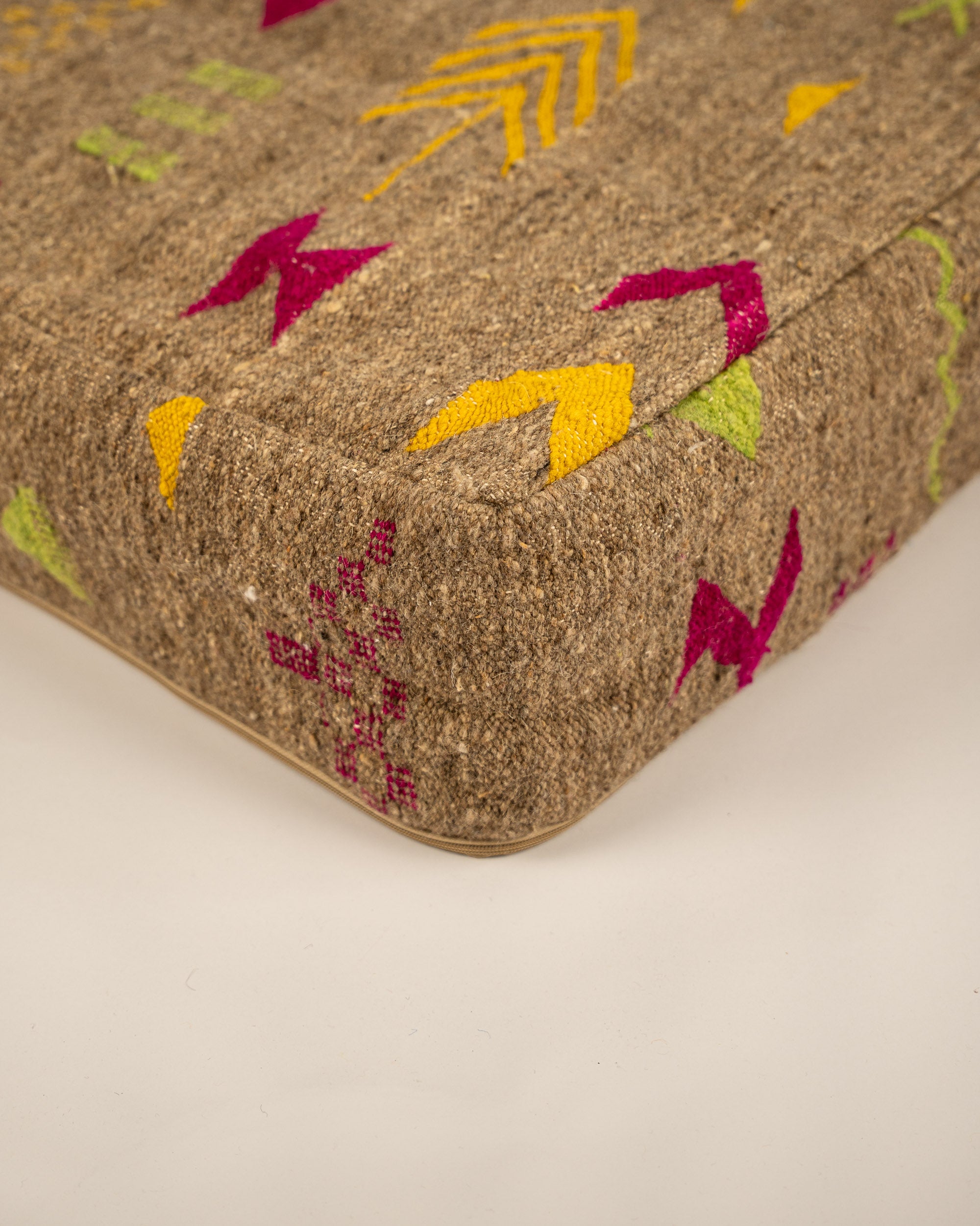 Boho-Pouf aus Wolle bei MOGADOR kaufen