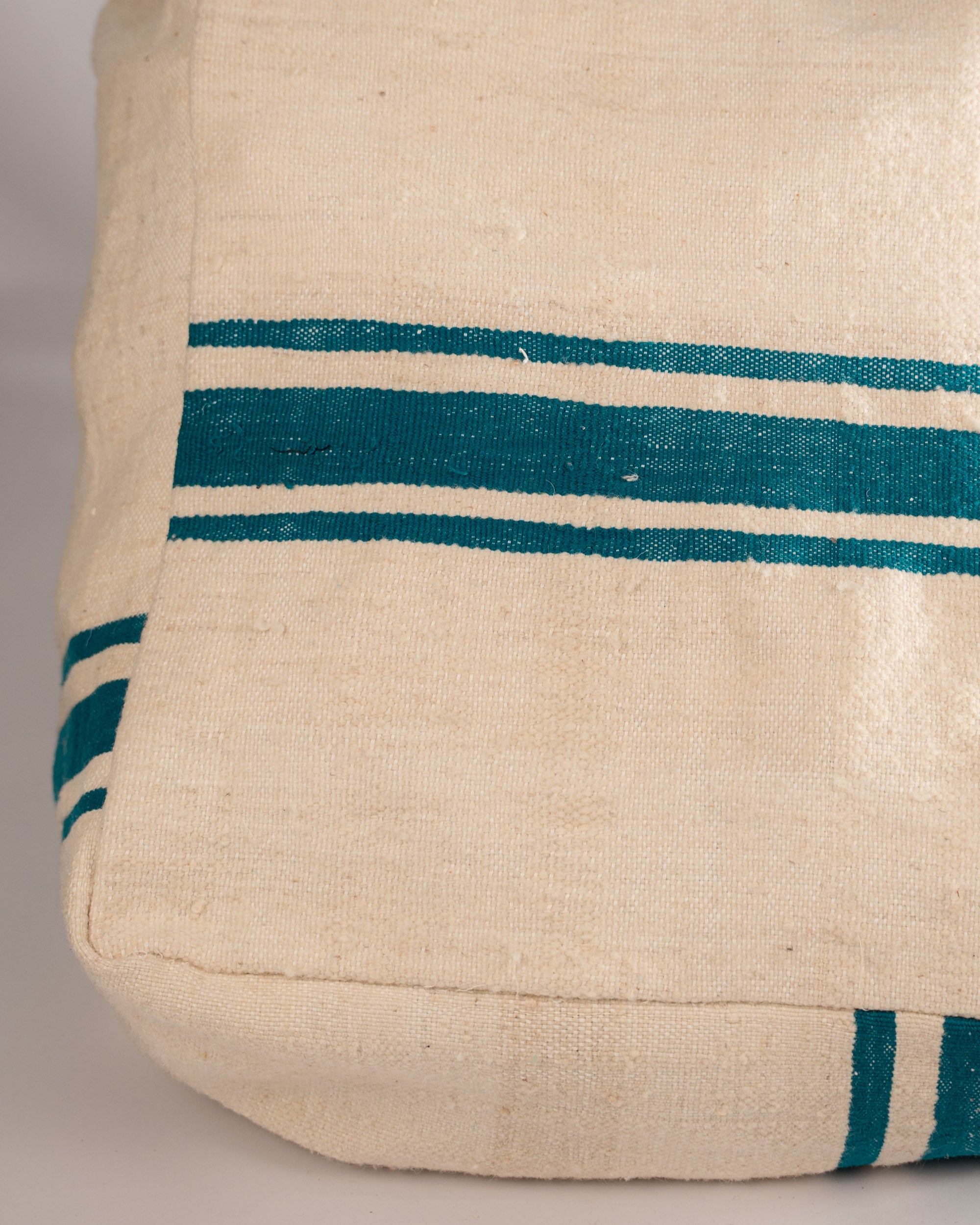 Handgefertigte gestreifte Design Poufs bei MOGADOR online kaufen