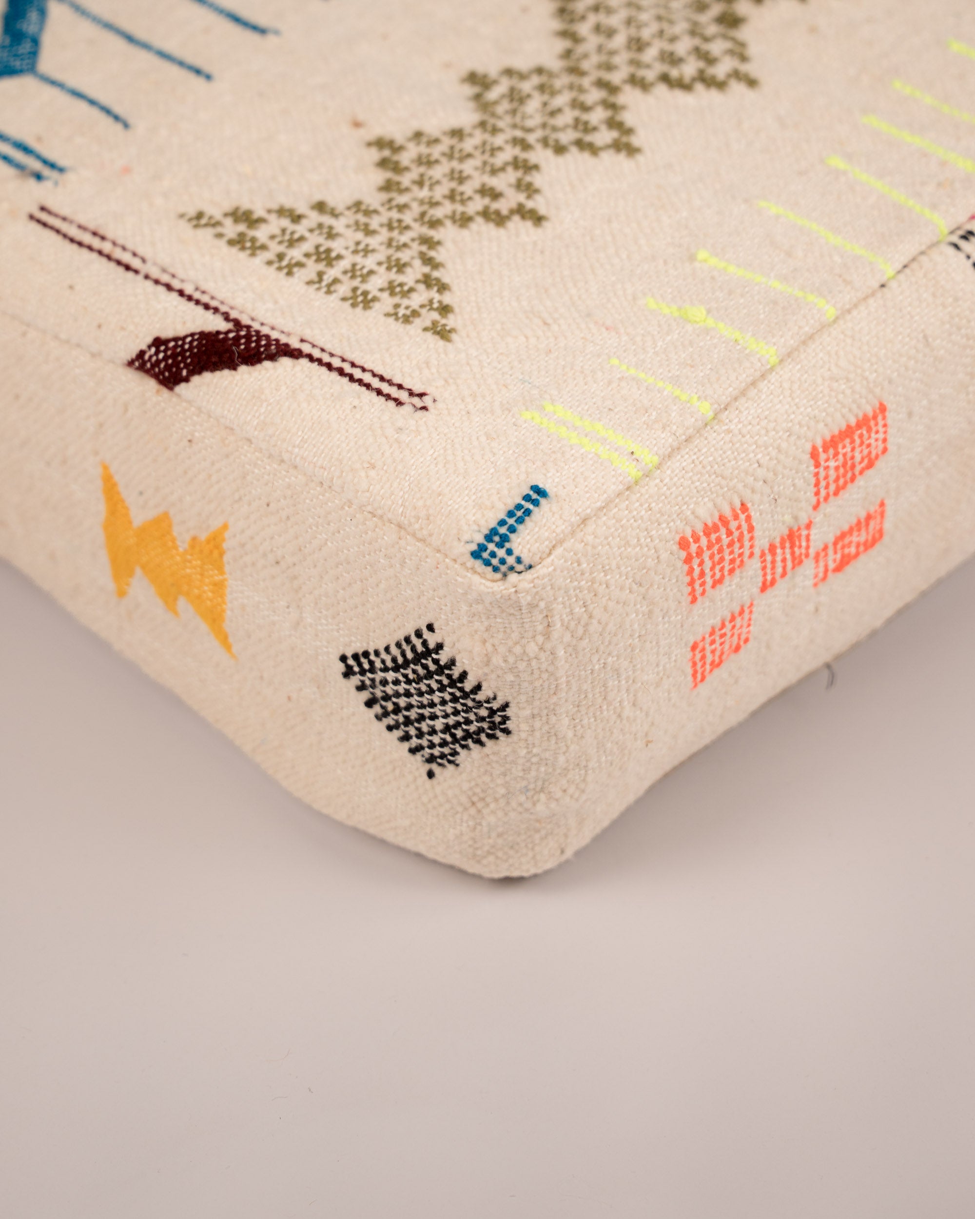 Boho-Pouf aus Wolle bei MOGADOR kaufen